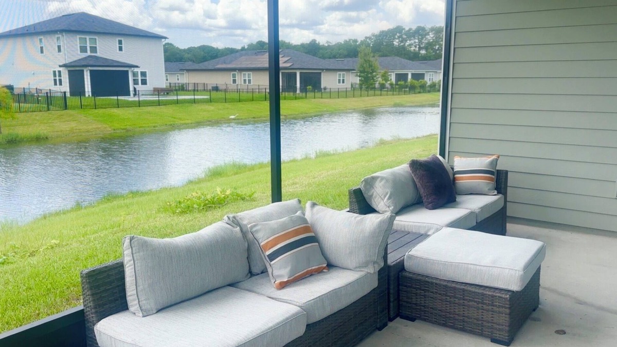 Northside House | Secure and Charming 3-bedroom house with AC, WiFi near Jacksonville airport