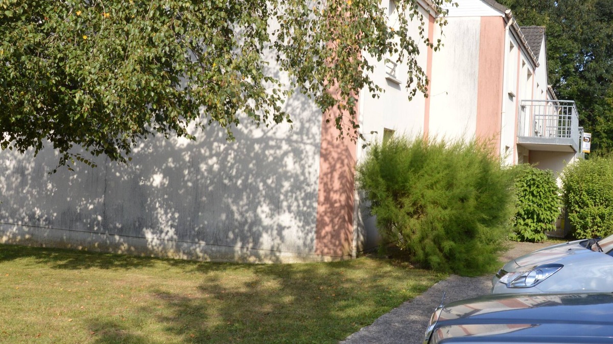 Albert Apartment | secure and quiet, close to all shops, museum, cinema, theater, shops