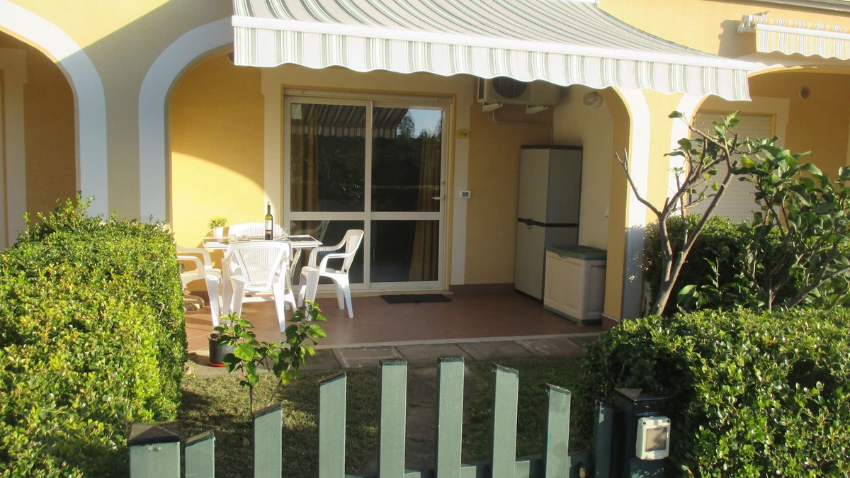 Contrada Difesa II VV Apartment | Secure complex, free WiFi, pool, tennis courts, plus many more facilities.