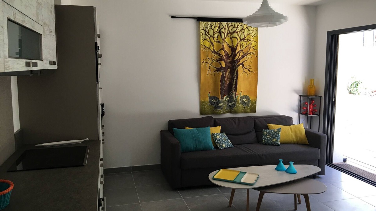 Arcachon Apartment | Secure new T3 with garden for 4 people + parking - near beach & town center