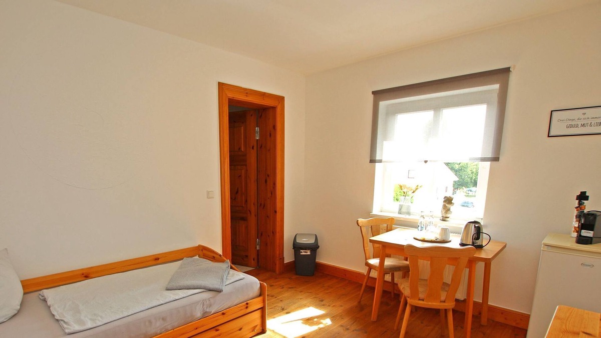 Muritz Apartment | SEE 11043 - Stork - Guest room Ankershagen SEE 11040