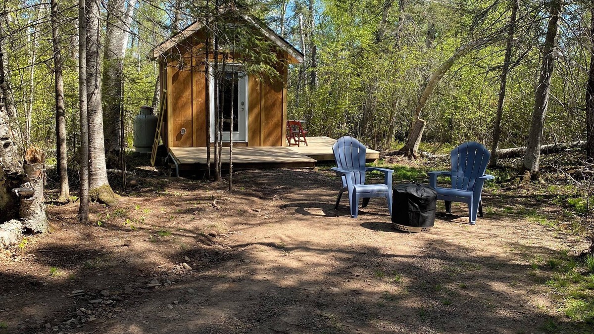 Grand Marais Cabin | See Stars - Camp Fires - 5 mins from Grand Marais