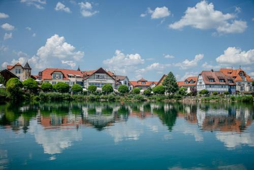Niedernberg Hotel | Seehotel Niedernberg - Das Dorf am See