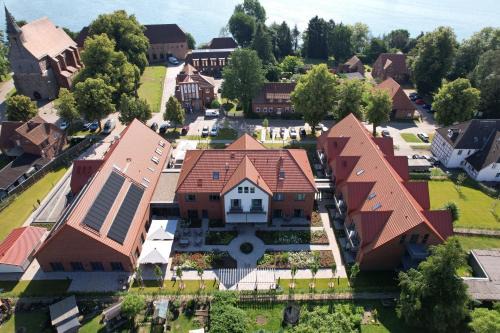 Zarrentin am Schaalsee Hotel | Seehotel Zarrentin