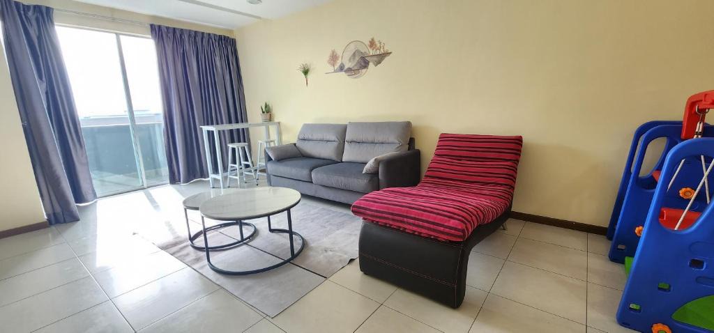 Sekinchan Apartment | Sekinchan Paddy Pool View ｜适耕庄稻田泳池景