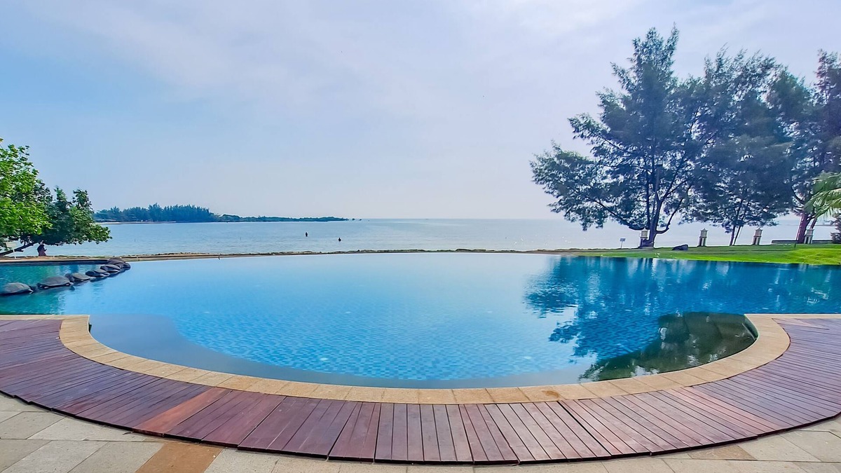 Mlonggo Hotel | Sekuro Village Beach Resort