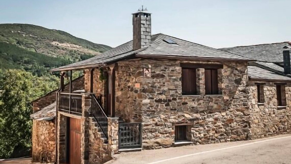 Berlanga del Bierzo Cottage | Self catering El Caleyo for 2 people