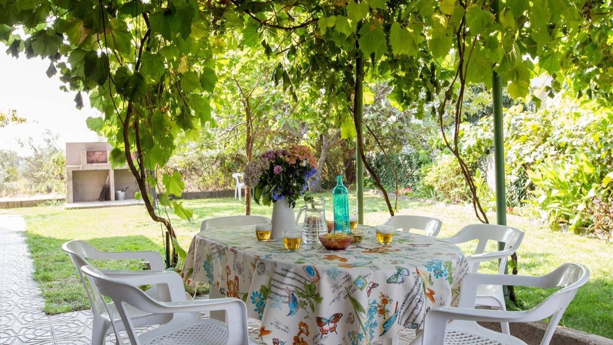 Piedralaves Apartment | Self catering Amatalasviñas for 5 people