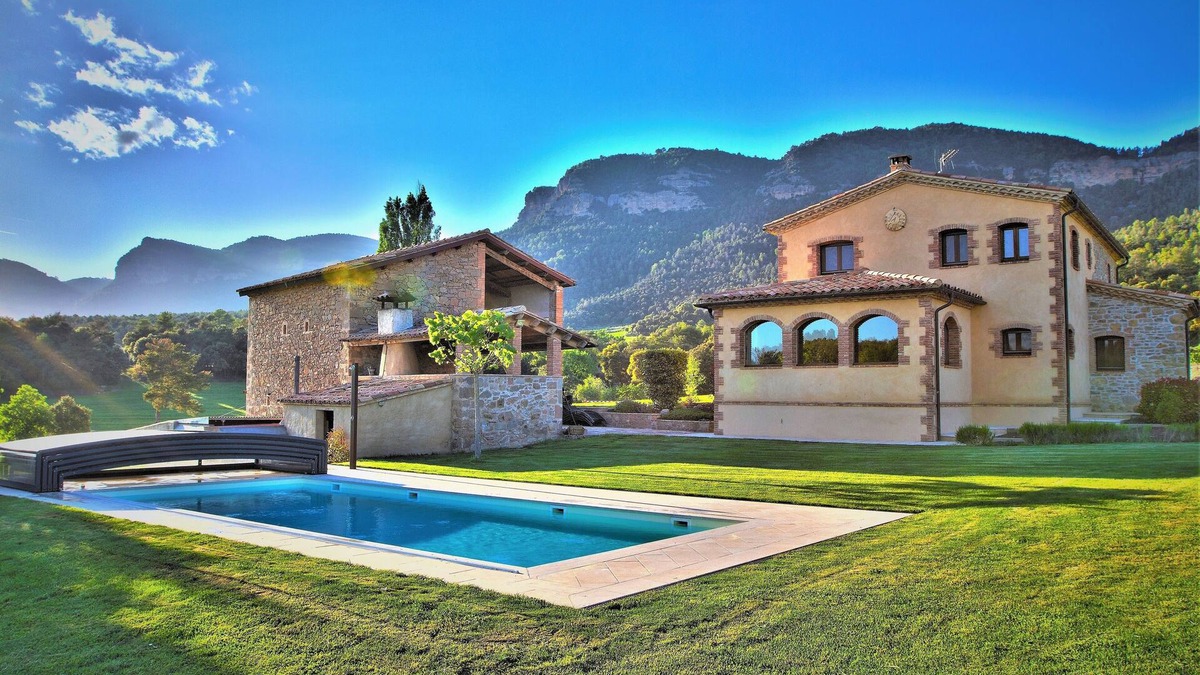 L'Espunyola Cottage | Self catering cottage Cal Griva for 17 people