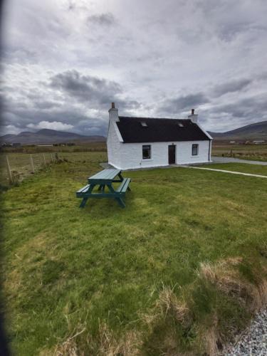 Staffin House | Self-catering Cottage at Benview