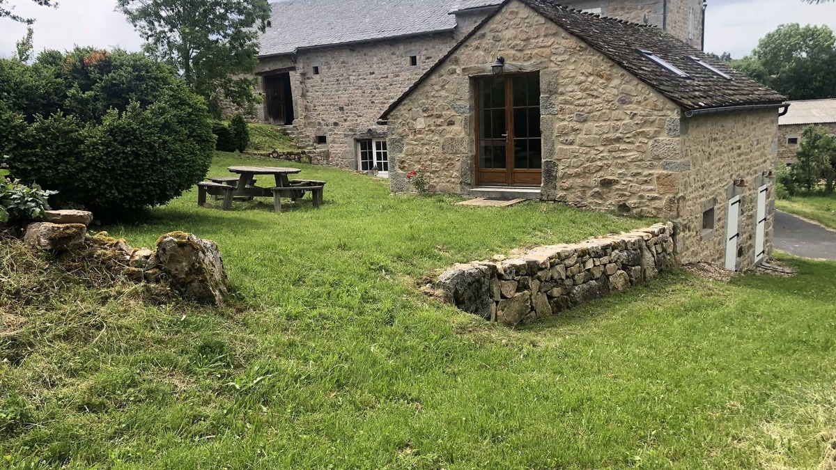 Prunieres House | Self-catering cottage in a hamlet