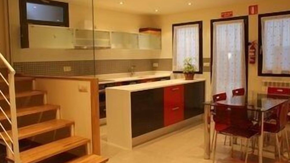Lerma Cottage | Self catering cottage La Escuadra for 10 people