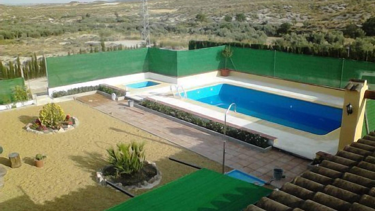 Cullar Cottage | Self catering Cueva El Monterón for 5 people