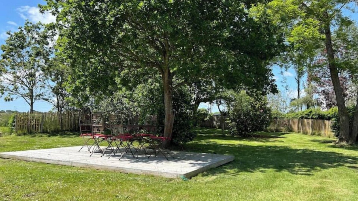 Ploneour-Lanvern House | Self-catering cottage near Bigouden beaches. Pets welcome