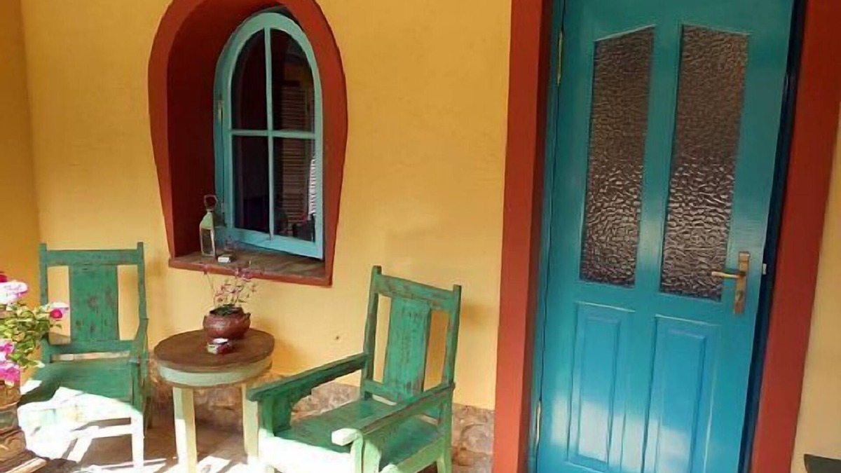 Alfarrobeira Cottage | Self catering Quinta Alfarrobeira for 2 people