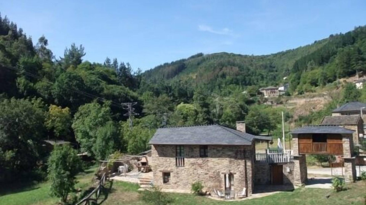 Taramundi Cottage | Self catering TAReira for 2 people