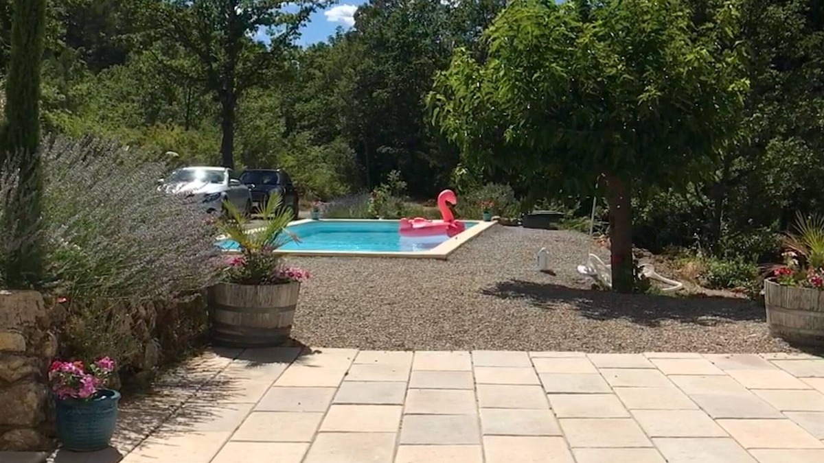 Saint-Antonin-du-Var Apartment | Self Contained 2 Double Bedroom Contemporary Apartment with Swimming Pool