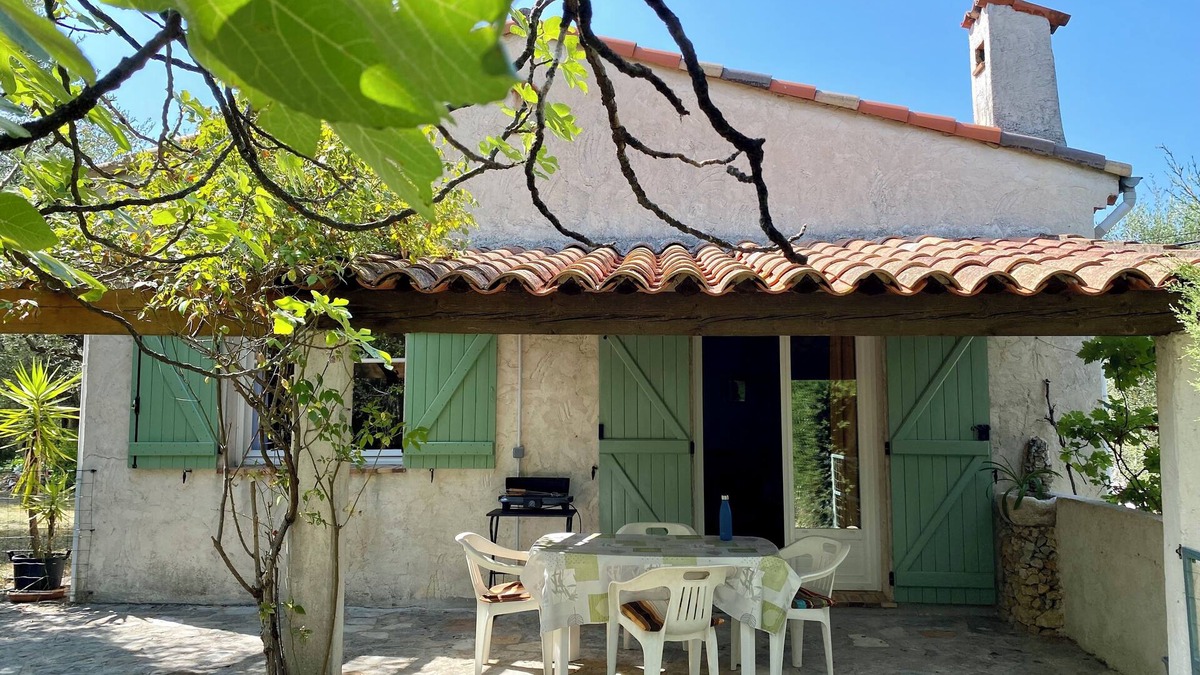 Grasse House | Self-contained apartment in villa with private garden.
