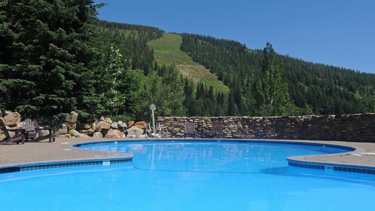 Sandpoint Hotel | Selkirk Lodge