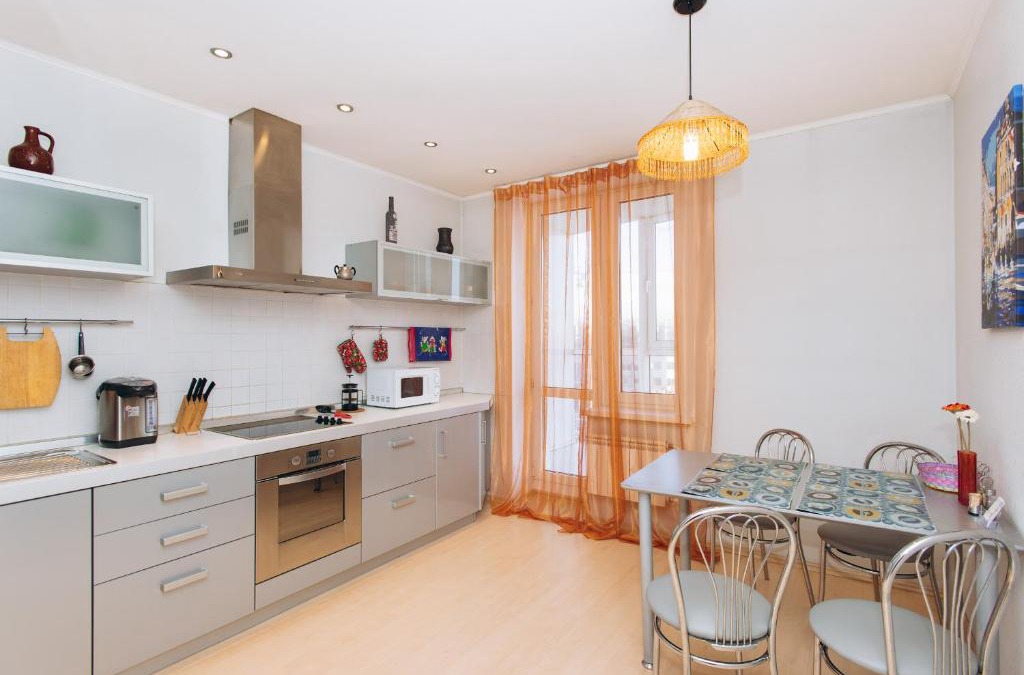 Leninskiy rayon Apartment | "SelyVseh" at Radisсheva