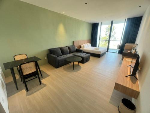 Sematan Apartment | Sematan Roxy Beach Apartment