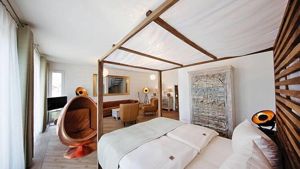 Gartenstadt House | Semi-detached houses, Strausberg