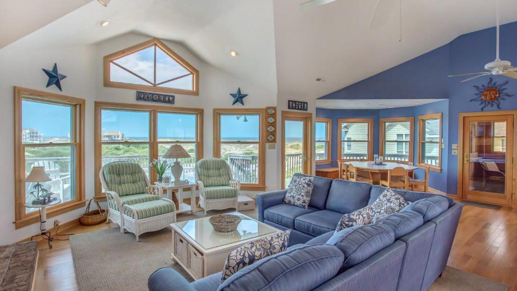 Corolla Light House | Semi-Oceanfront, Close to Beach Access, Private Pool, Hot Tub, 109, Happy Ours