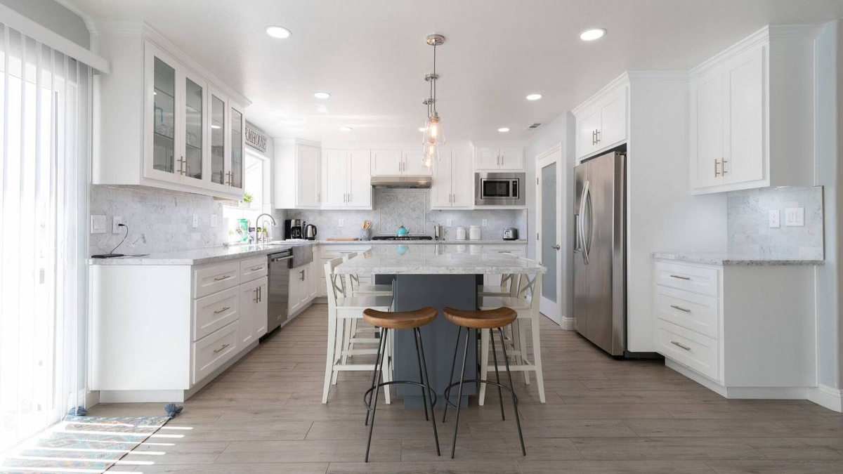 Livermore House | Semi secluded retreat/remote office/City escape. A getaway On 100 acres ranch