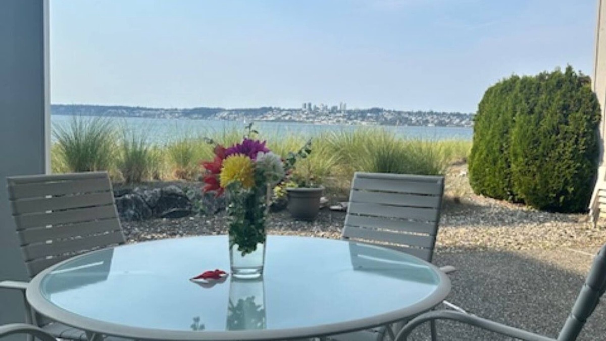 Blaine Condo | Semiahmoo Beach Retreat Amazing Views!