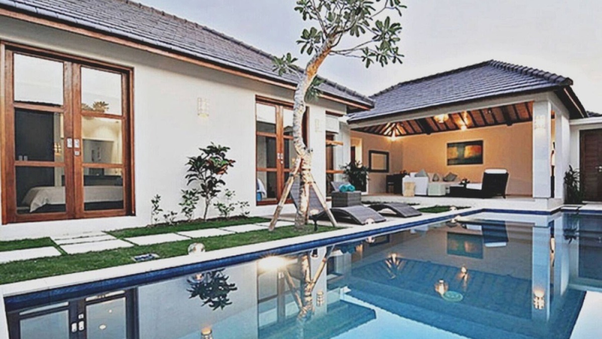 North Legian Villa | Seminyak, Near Beach, Great Location &Value, 2 Bdr
