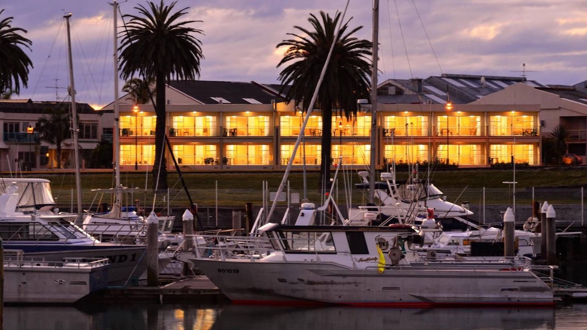 Gisborne Hotel | Senator Motor Inn