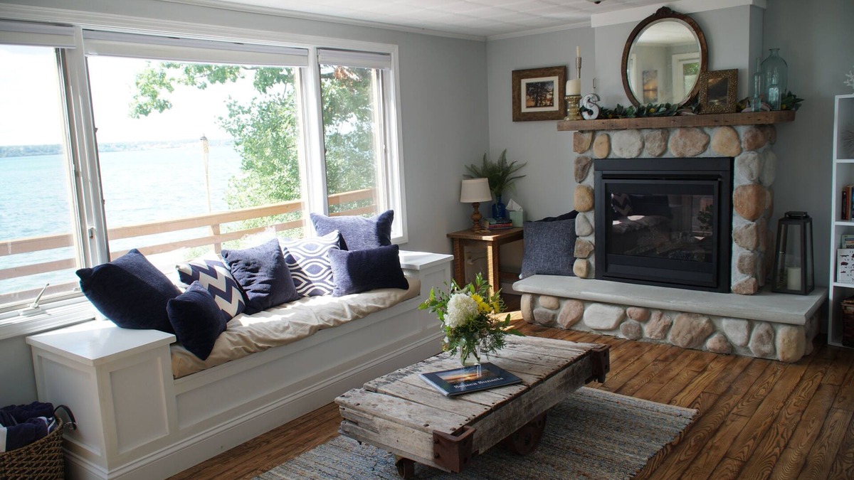 Oaks Corners House | Seneca Sunsets - Waterfront, hot tub, new dock, great views, central location!