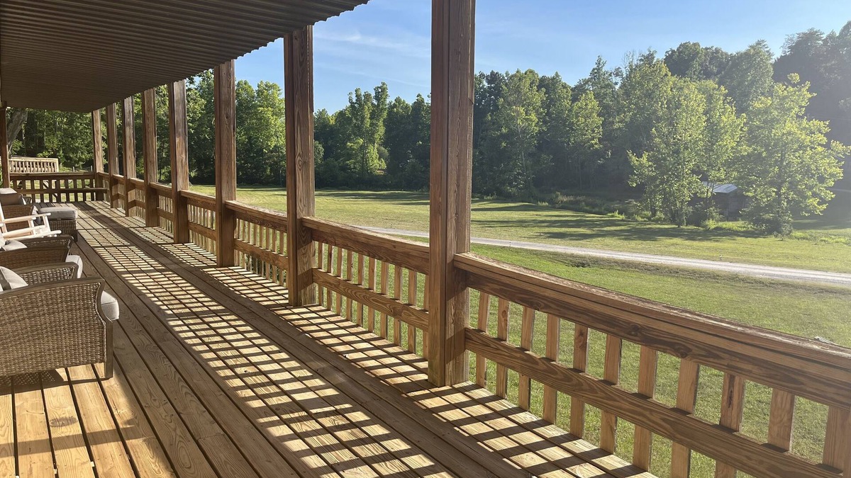 Clinton Apartment | Serene apartment, conveniently located in the country