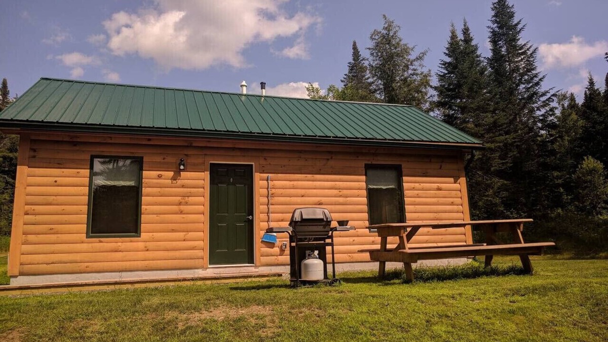 Hyde Park Apartment | Serene Country Cabins 4 In the heart of Vermont