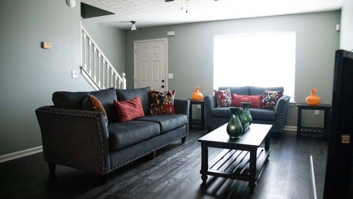 Covington House | Serene Family Retreat |♛Royal Beds, Fireplace, Pkg