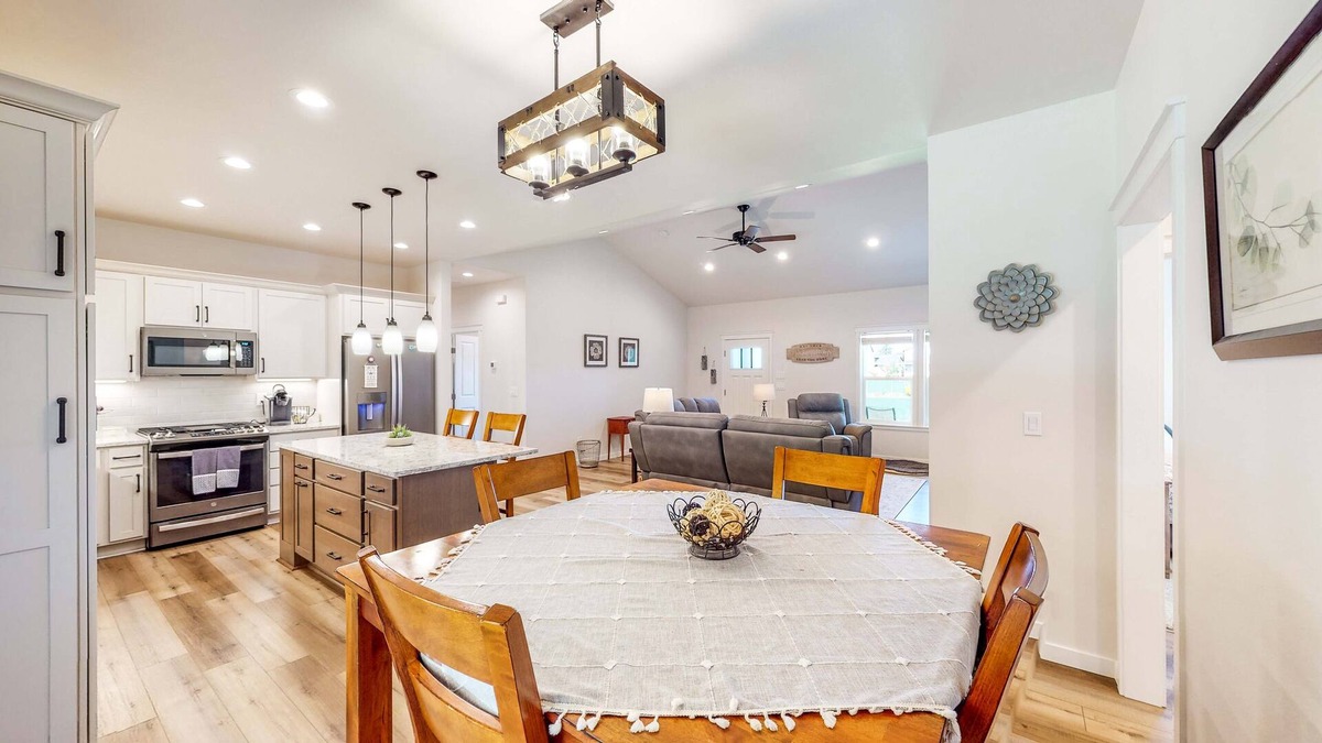 Aberdeen House | Serene Home - Hot Tub, Covered Patio, Dog-Friendly