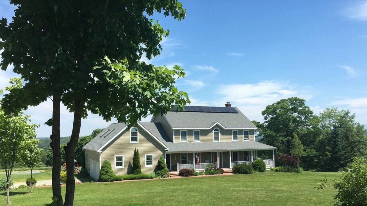 Williston House | Serene Home on 10-acre private property with stunning mountain views