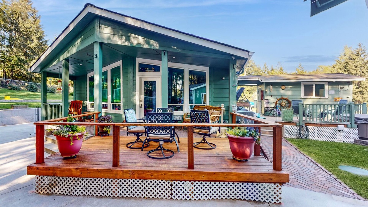 Longbranch House | Serene home with effortless indoor/outdoor flow, hot tub, sauna, & wood stove