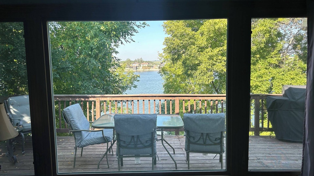 Ward County House | Serene Lakefront Escape With Stunning Views & Sunsets - Rice Lake, ND