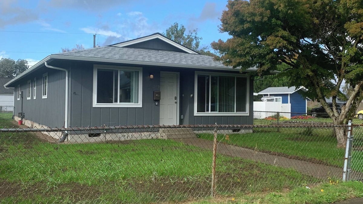 Longview House | Serene Living in Longview Washington