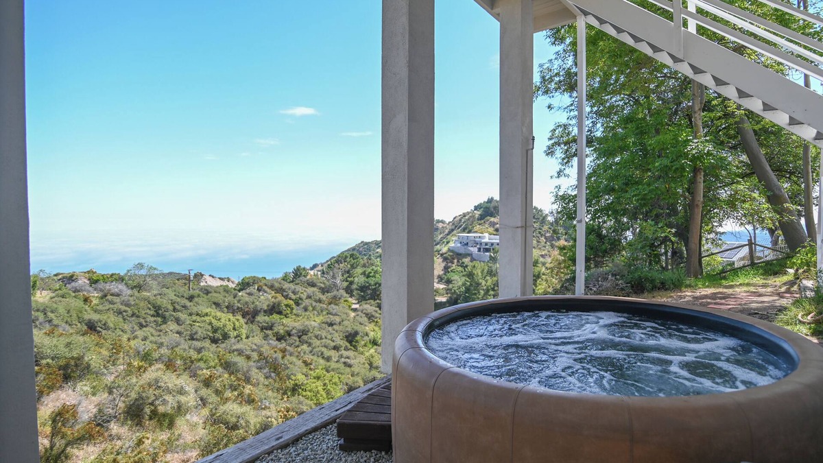 Malibu House | Serene Malibu Views above the clouds 5BR/4 Bath