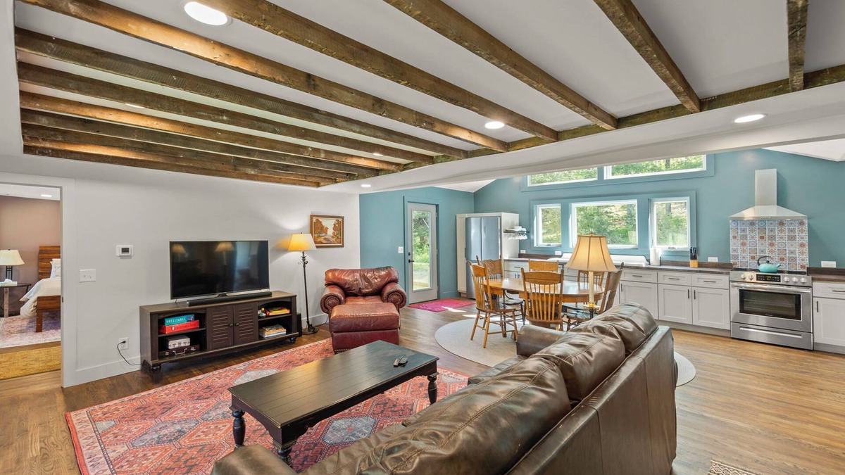 Maurertown House | Serene Mountain Retreat on 17 acres by National Park, EV Charger