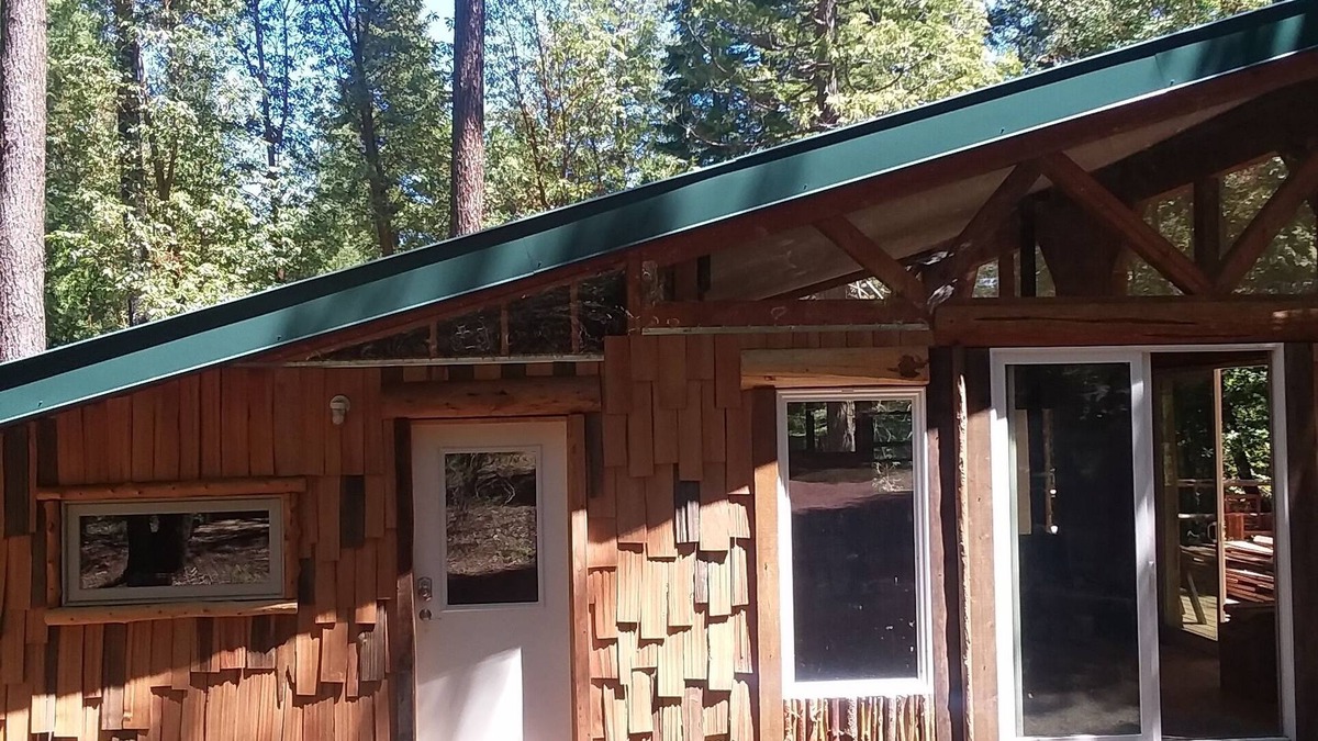 Nevada City House | Serene mountain retreat - escape to a family-size cabin in the woods