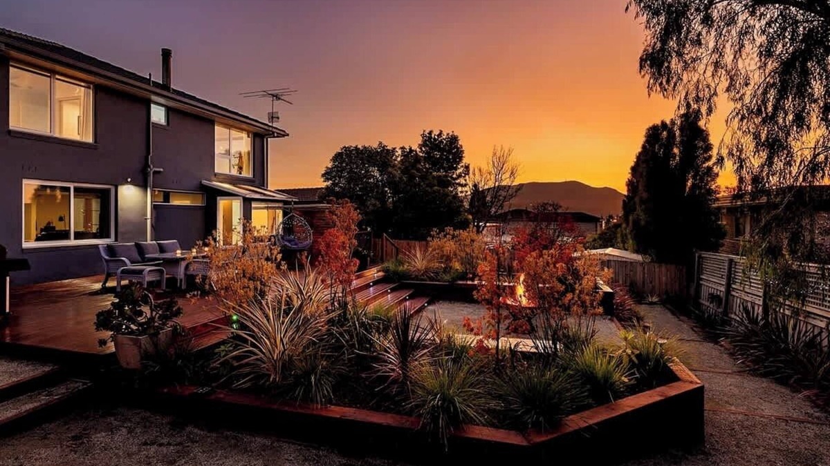 Tranmere House | Serene Oceana - Savoring the gentle Tassie breeze