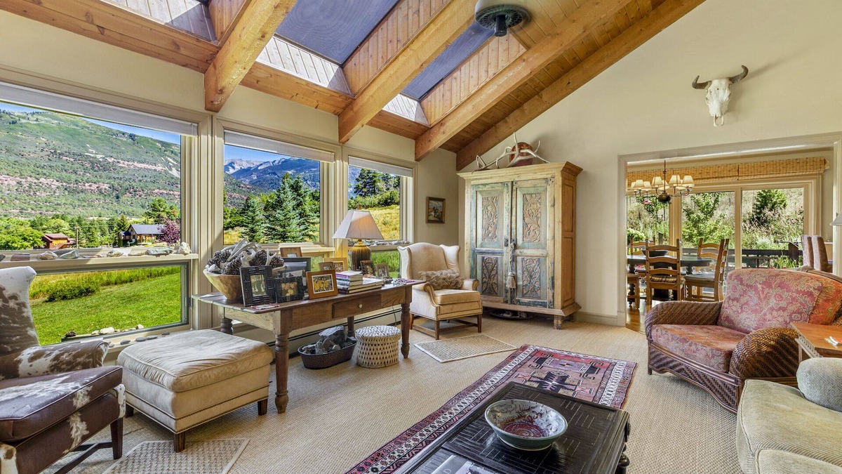 Idlewild Estates House | Serene Retreat - Fire Pit - Great Views - Air Conditioning! STR2024-085