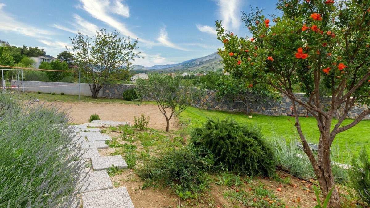 Tugare Villa | Serene Rural Villa with Pool, Sun Deck, and Children's Play Area - Five Bedroom Villa