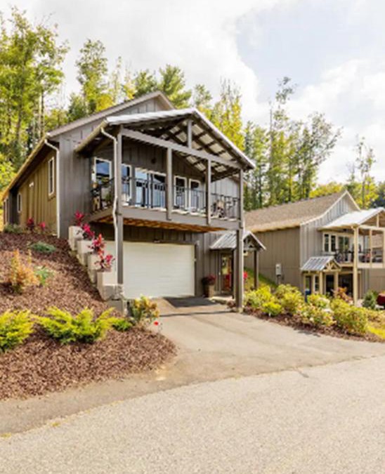 Boone Villa | Serene Rustic Farmhouse Mountain Cottage (Sleeps 4)