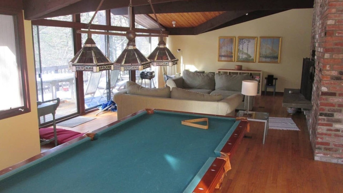 Wellfleet House | *Serene + Secluded Classic Cape Home w/BBQ, Pool Table, and Deck*