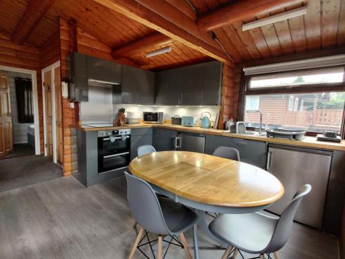 Bronaber Ski Chalet | Serene Snowdonia Retreat
