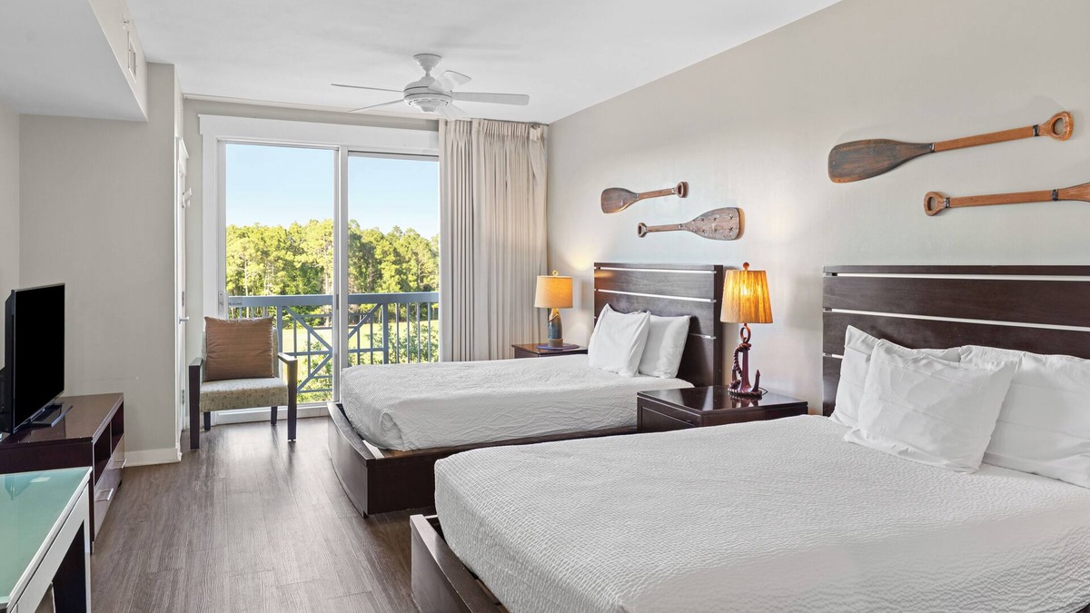 Baytowne Wharf Condo | Serene Studio at Sandestin | Pool, Hot Tub, Beach Shuttle, Walk to Baytowne